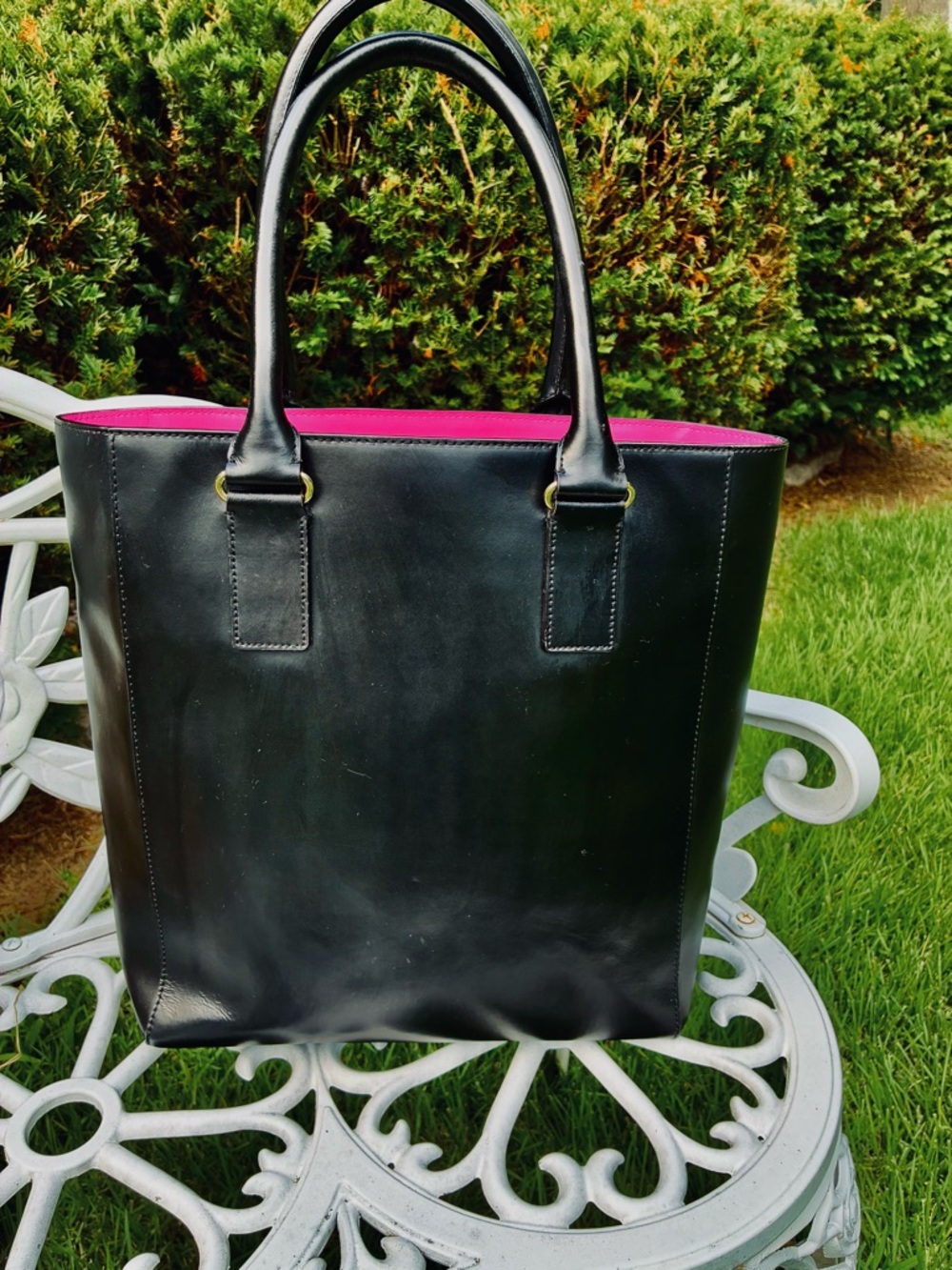 Kate Spade Extra Large Black Leather Tote/Shoulder Bag Pink Interior EUC! - Picture 4 of 15